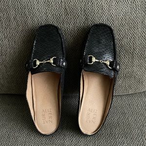 Women’s mules black leather